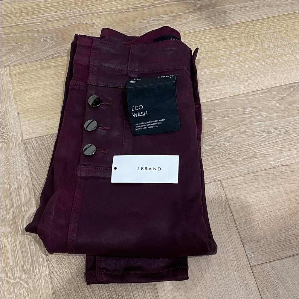 NWT J Brand NATASHA Sky High Skinny  Burgundy Jeans in Size 25